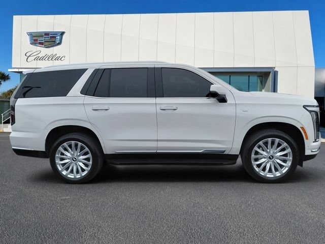 Crystal White Tricoat 2025 Cadillac Escalade SUV / Crossover Rear-Wheel Drive Automatic