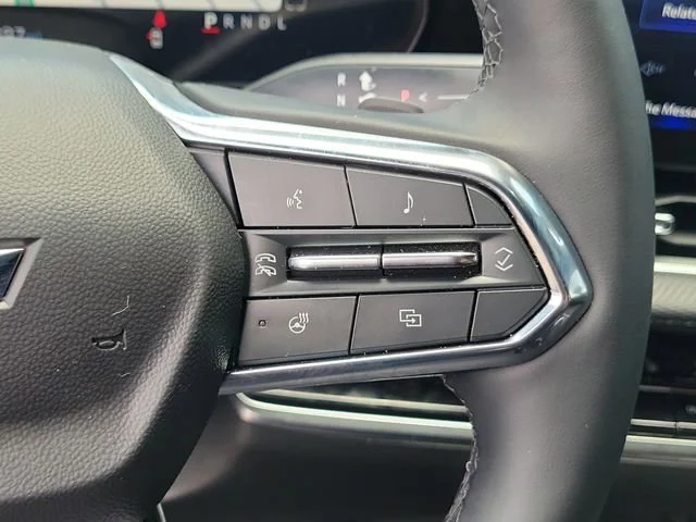 2025 Chevrolet Equinox LT - Photo 25