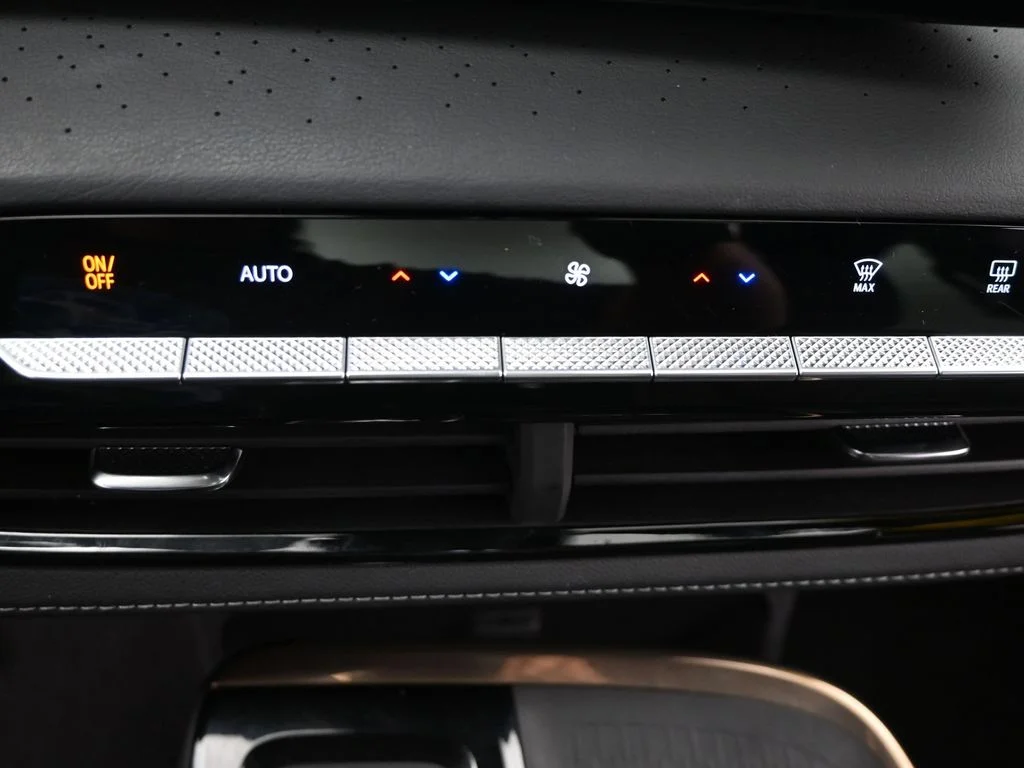 Certified Used 2025 Red Buick Avenir image 25