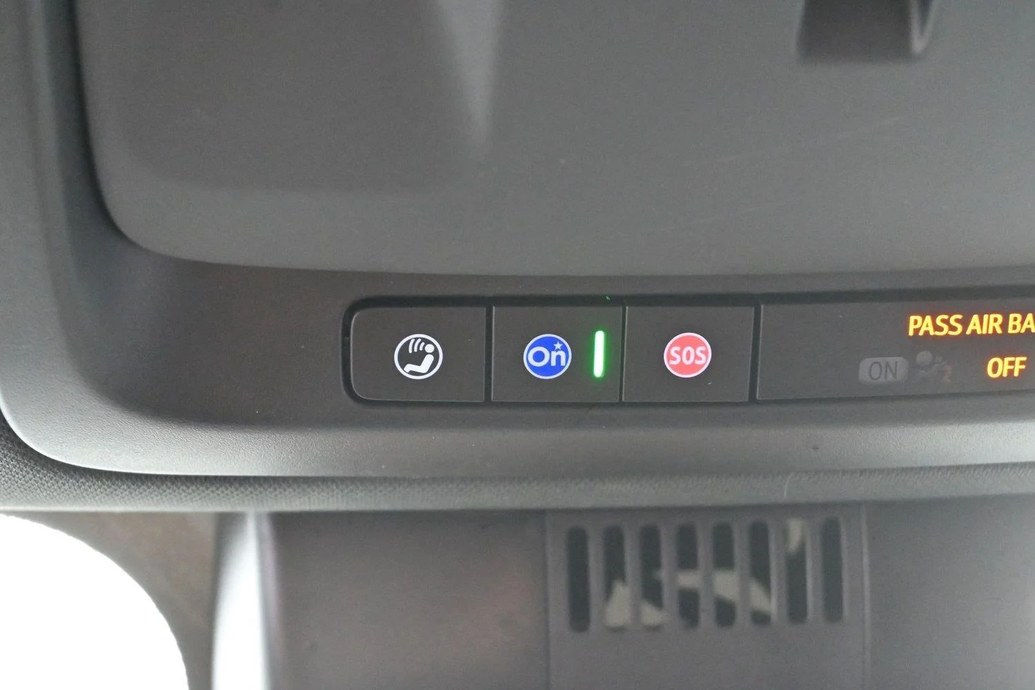 Used 2025 Sterling Metallic GMC Elevation image 27