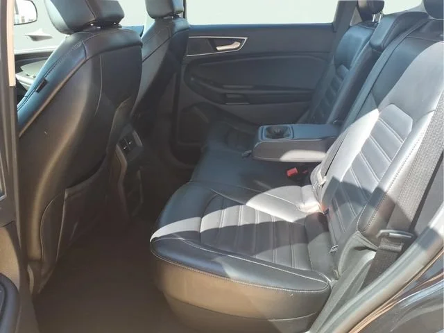Used 2024  Ford SEL image 21