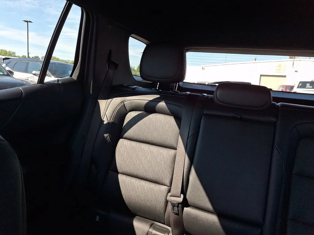 Used 2025 Cacti Green Chevrolet LT image 19