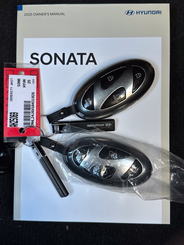 2025 Hyundai Sonata SE - Photo 26