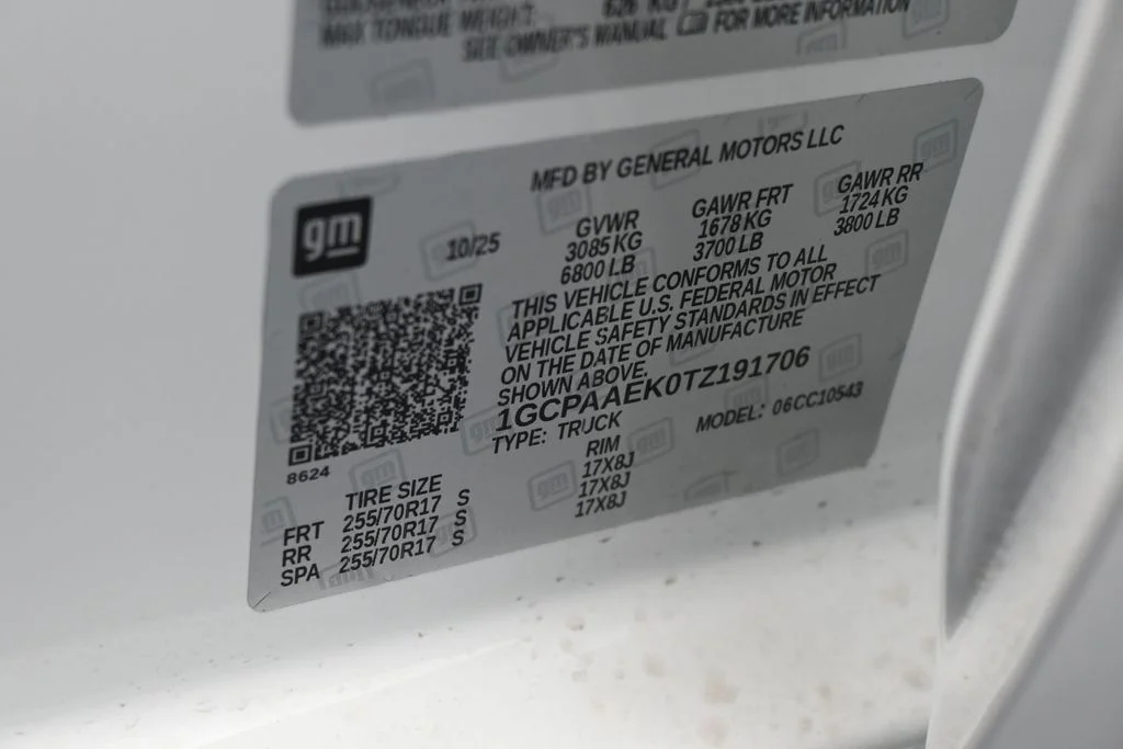 Used 2026 Summit White Chevrolet WT image 16