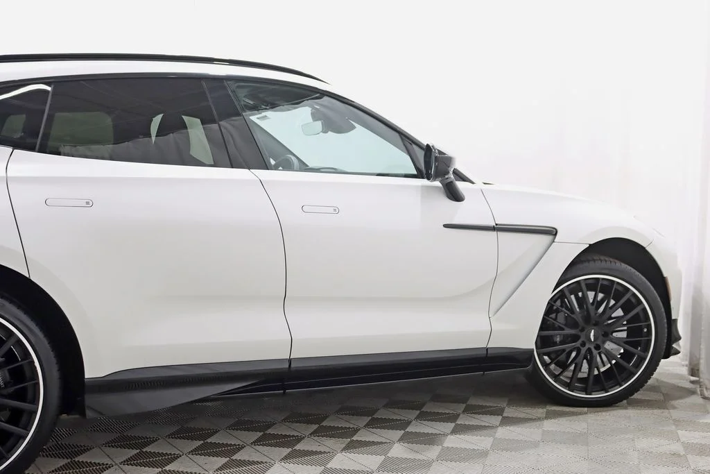 Used 2023 White Aston Martin 707 image 12