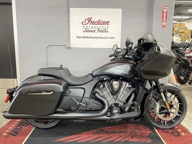 2026 Indian Motorcycle Challenger® Dark Horse® Black Smoke 
