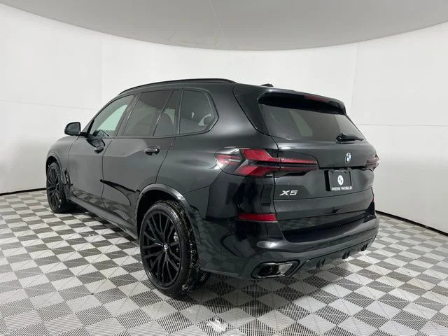 Used 2026 Black Sapphire Metallic BMW xDrive40i image 5
