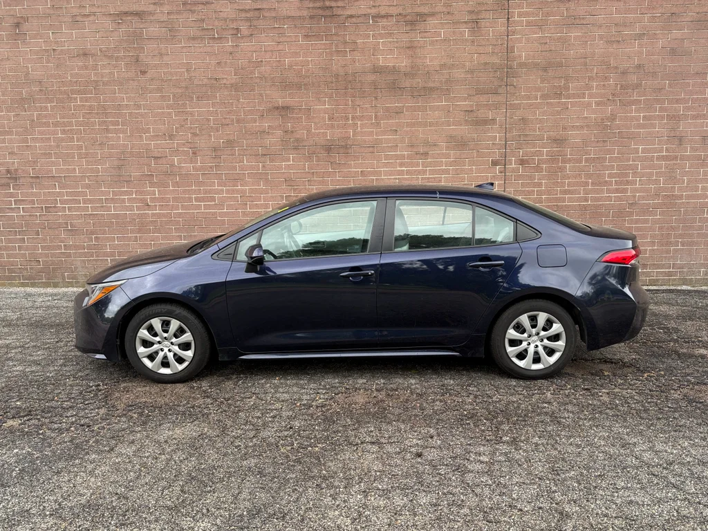 Used 2024 Blueprint Toyota LE image 3