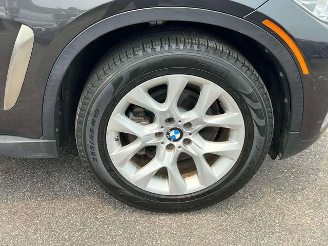 Used 2019 Gray BMW xDrive35i image 11