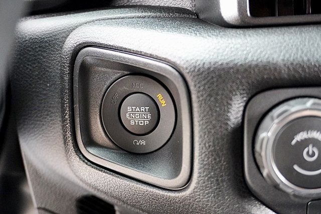 New 2026 Anvil Clear-Coat Exterior Paint Jeep Sport S image 39