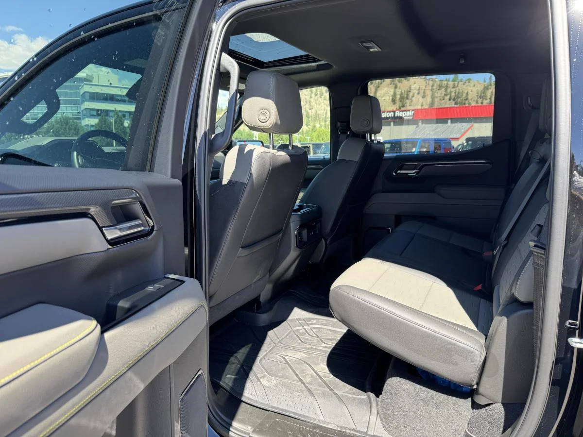 Used 2025 Black Chevrolet ZR2 image 11