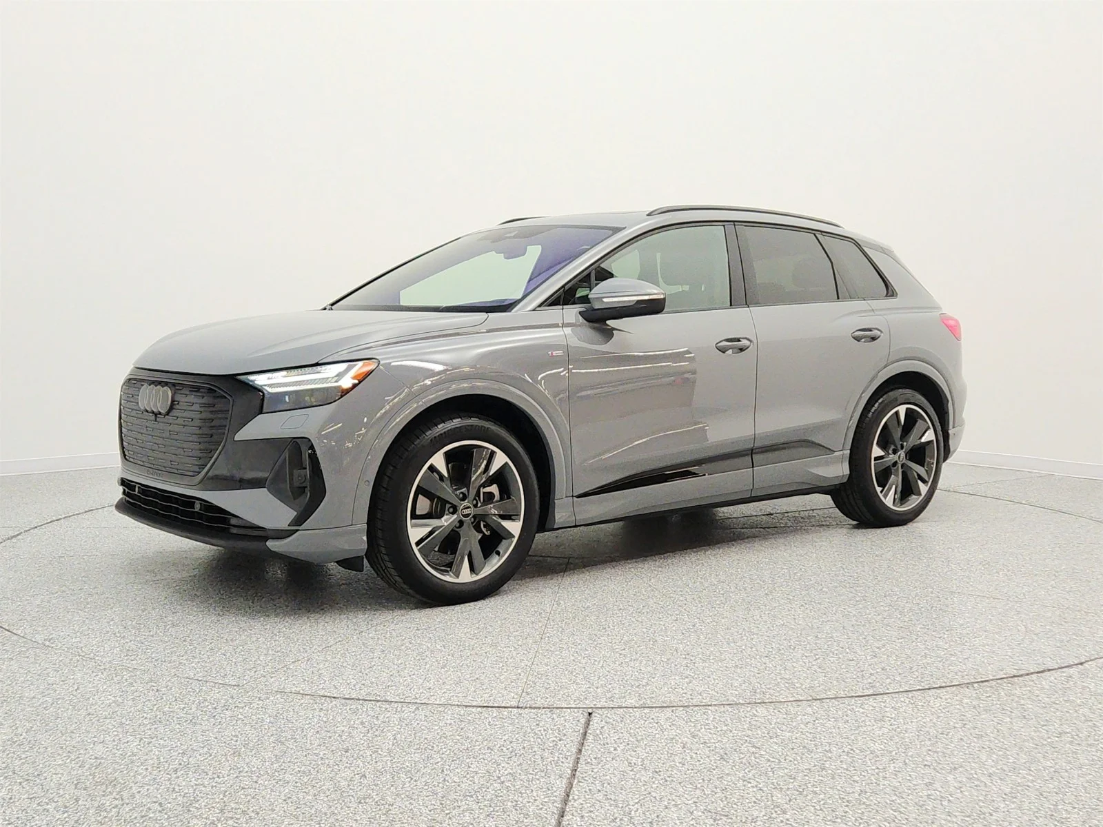 2024 Audi Q4 e-tron 55 Prestige quattro's photo