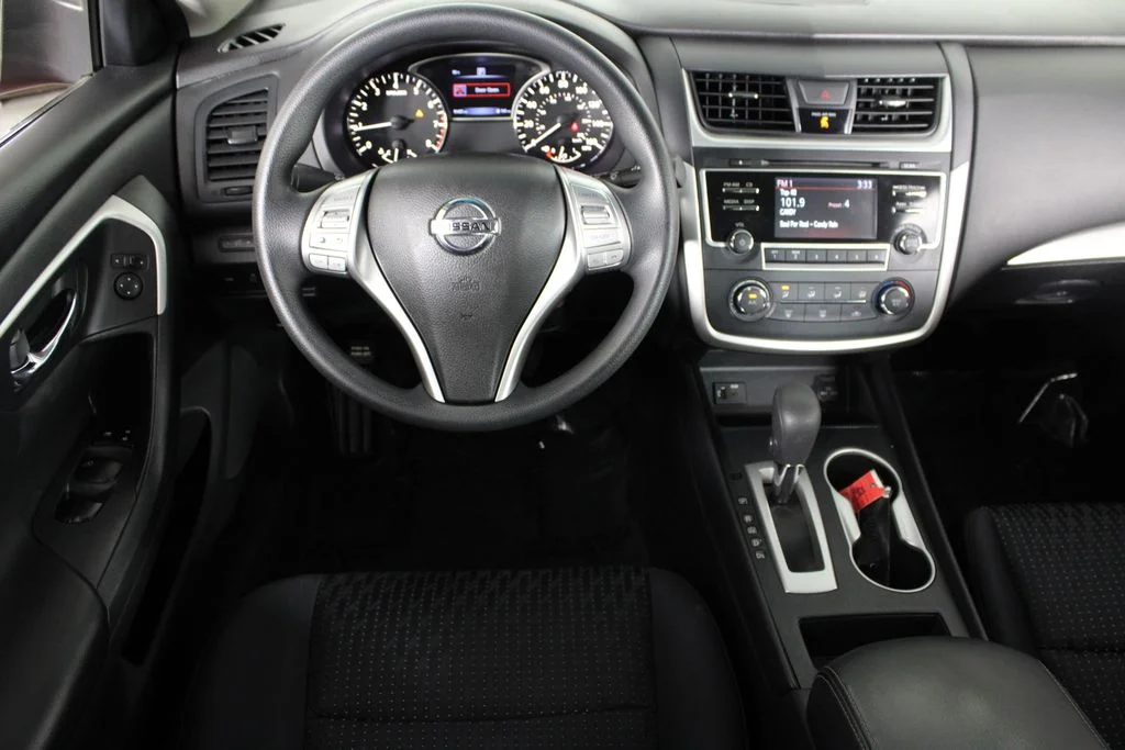 2016 Nissan Altima S - Photo 6