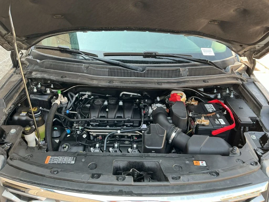 Used 2018 Black Ford Limited image 22