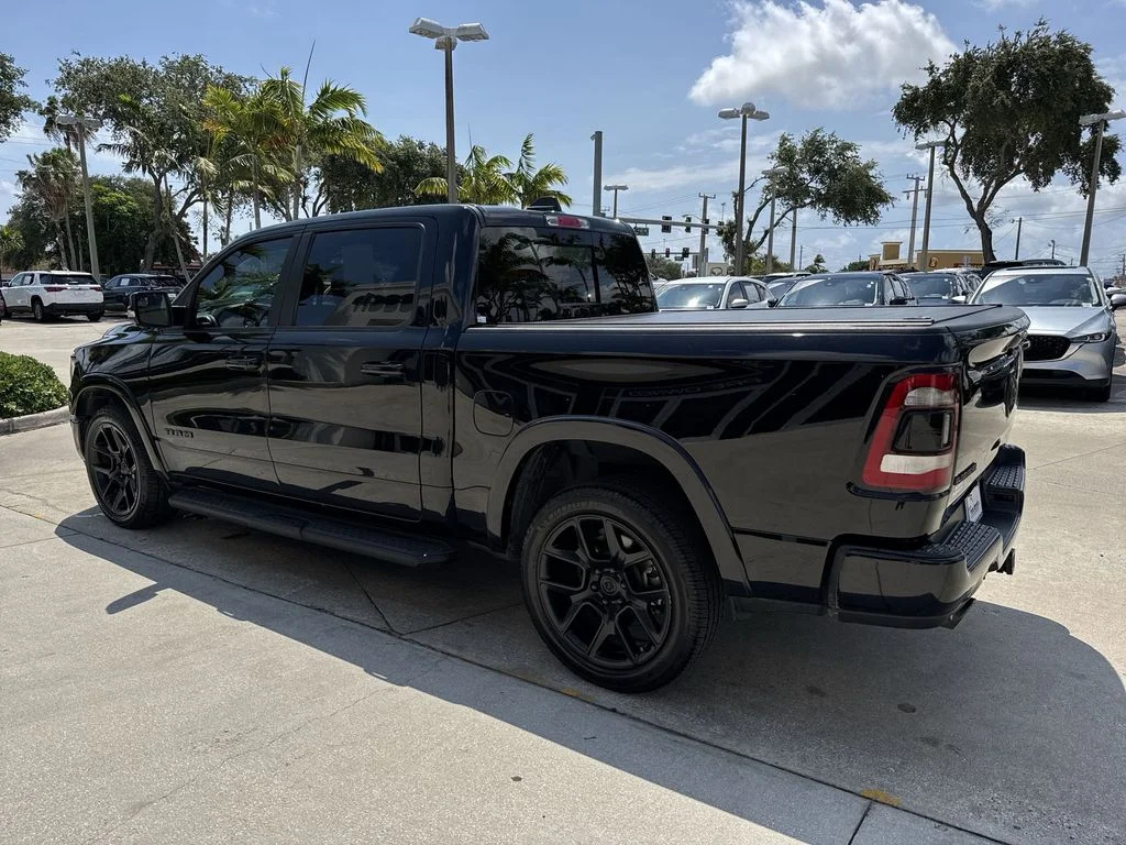 Used 2022 Diamond Black Ram Laramie image 12
