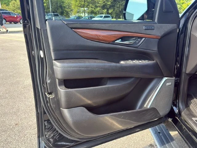 Used 2019 Black Raven Cadillac Premium image 23