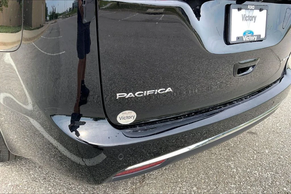 2026 Chrysler Pacifica Limited - Photo 31