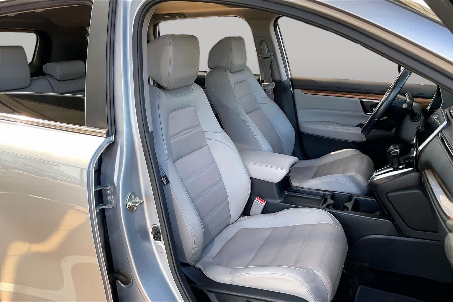 Used 2019 Lunar Silver Metallic Honda EX-L image 9