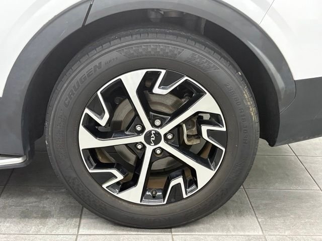 Used 2023 White Kia EX image 7