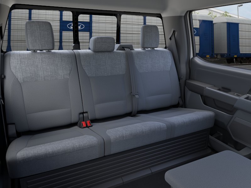 New 2026 Oxford White Ford F-250® XLT image 11
