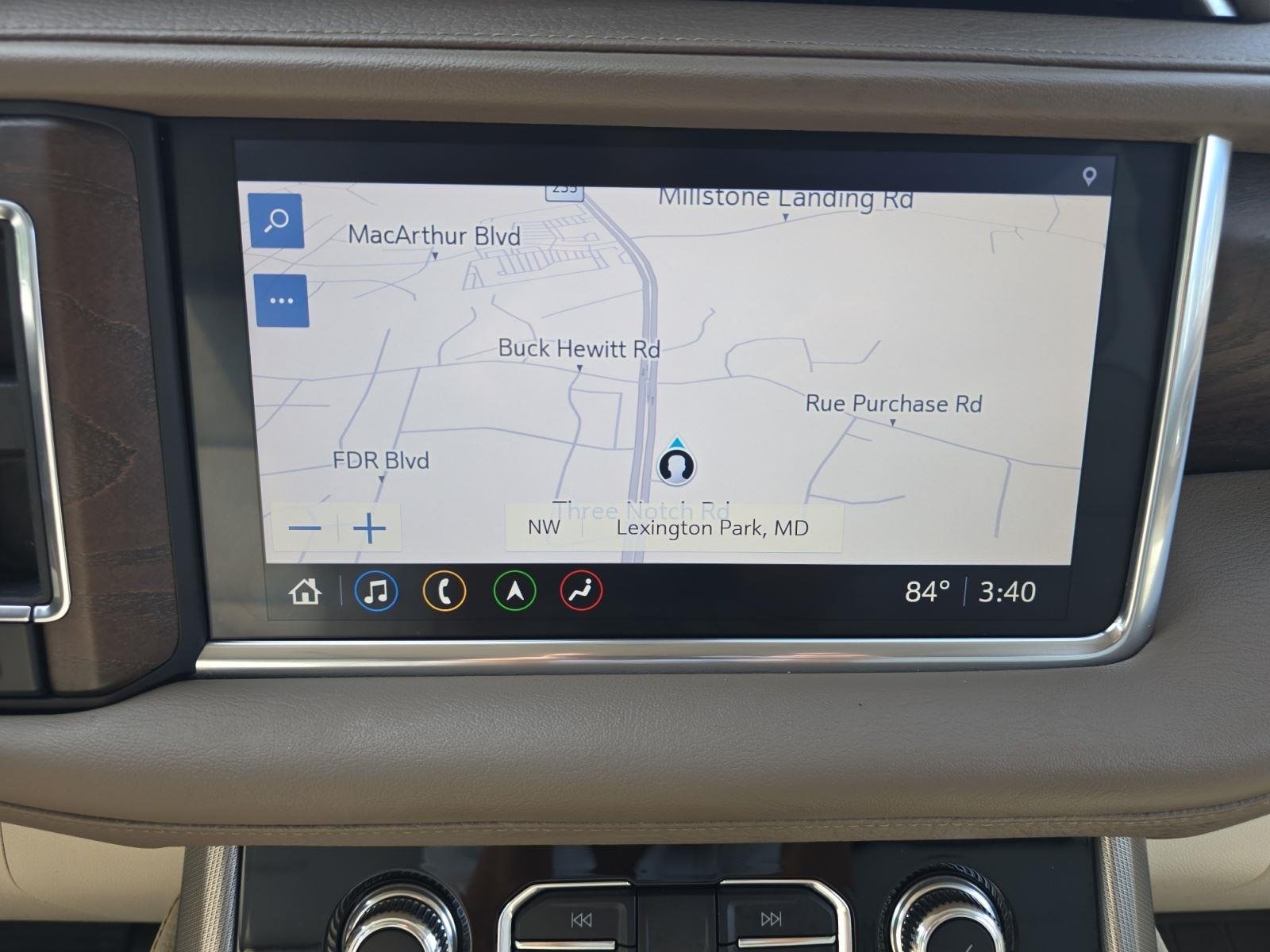 Used 2021 White Frost Tricoat GMC Denali image 13