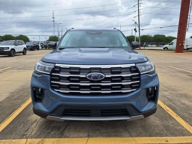 New 2026 Vapor Blue Metallic Ford Active image 8