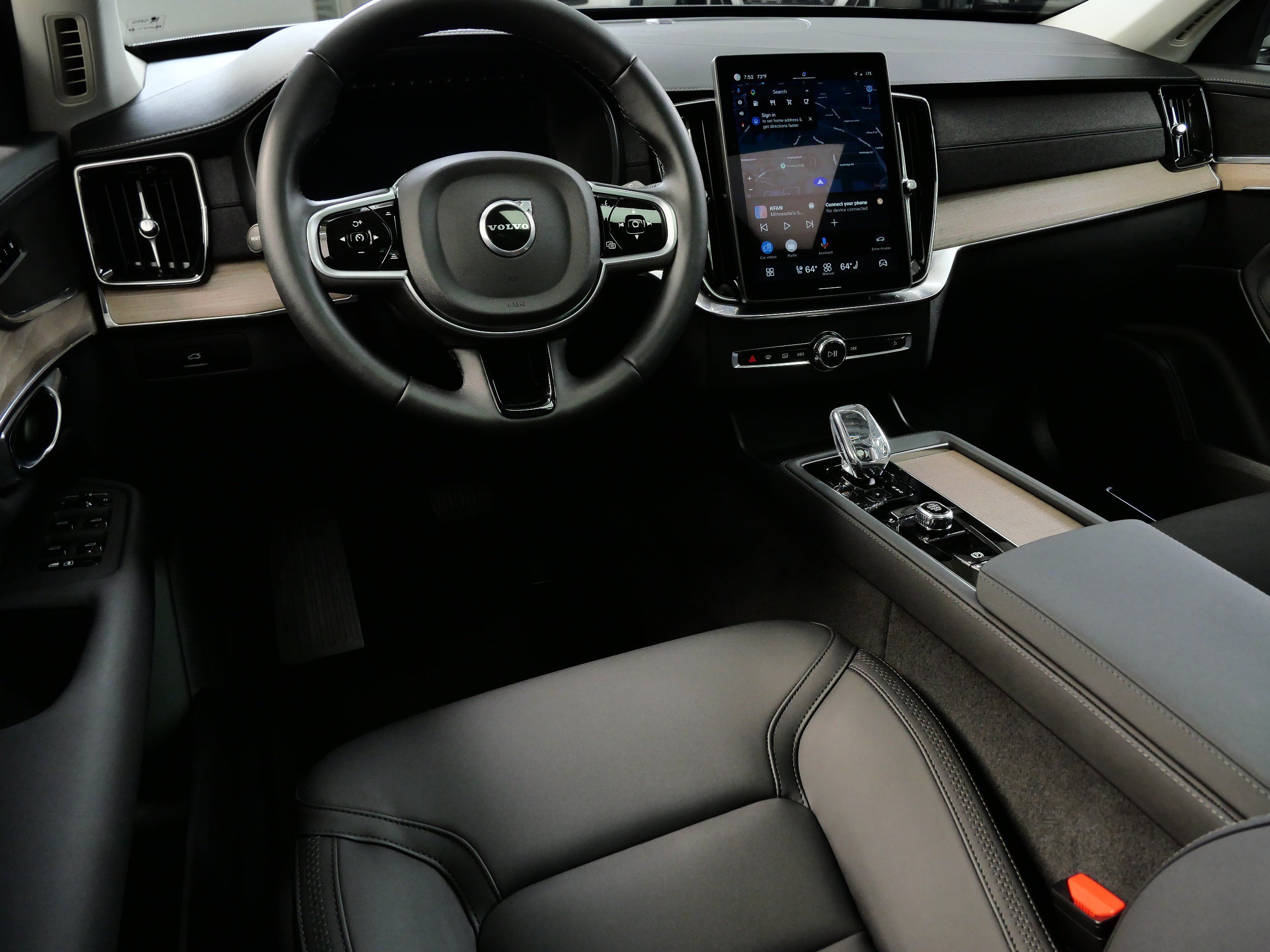 Used 2025 Volvo XC90 Plus with VIN YV4062PB1S1366576 for sale in Minnetonka, Minnesota