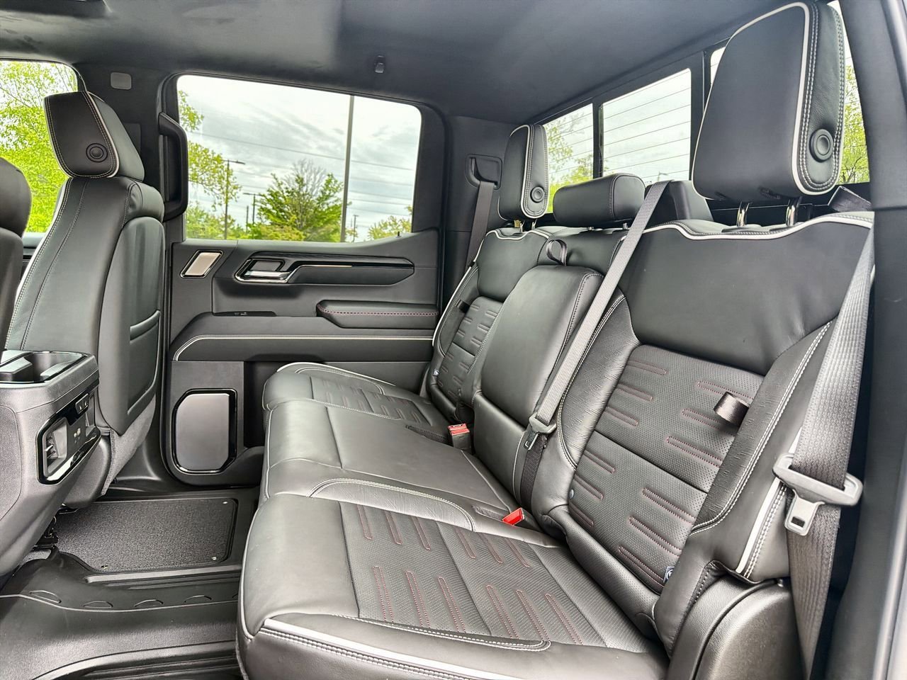 New 2026 Sterling Metallic GMC AT4X image 20
