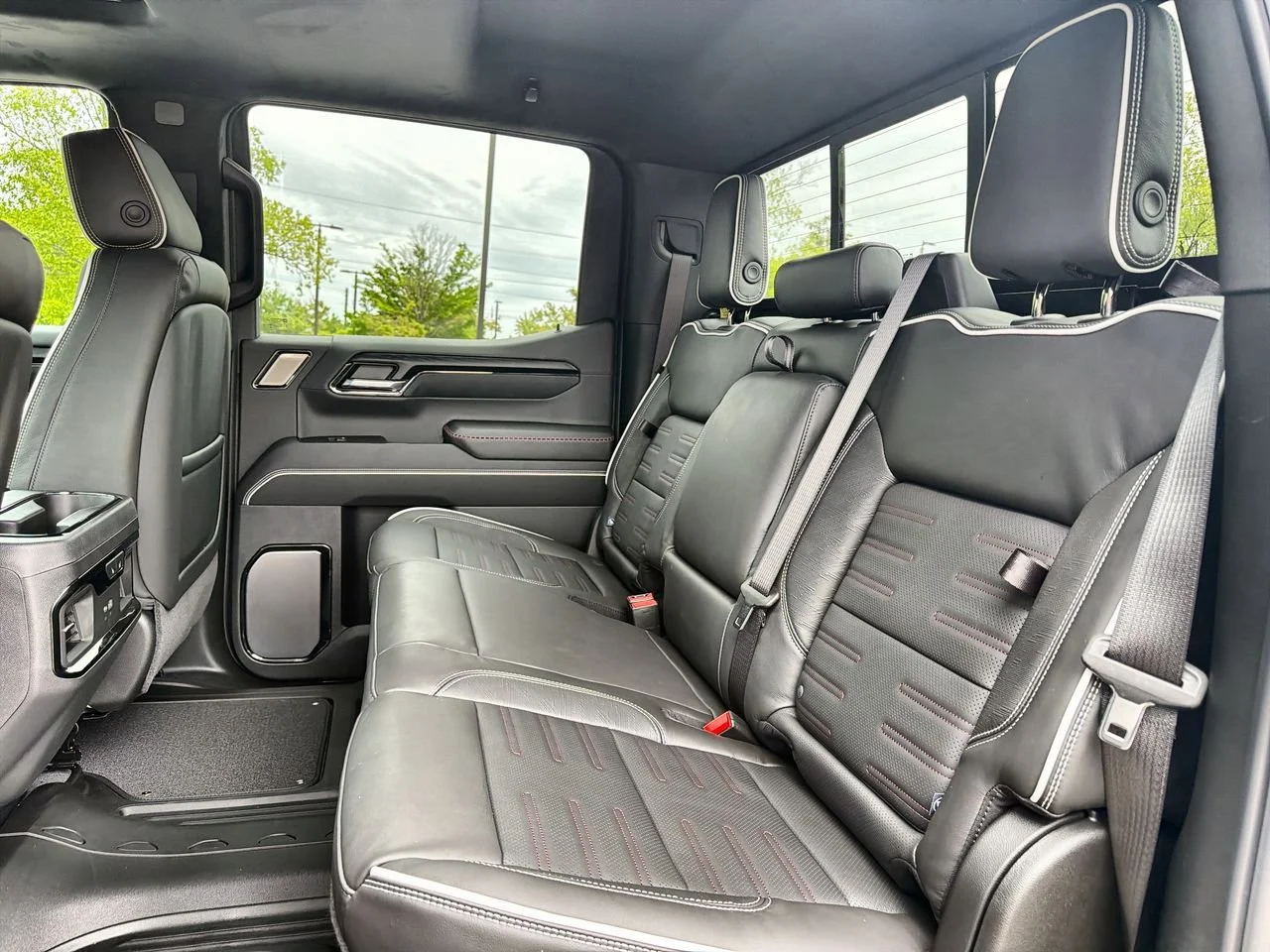 New 2026 Sterling Metallic GMC AT4X image 20