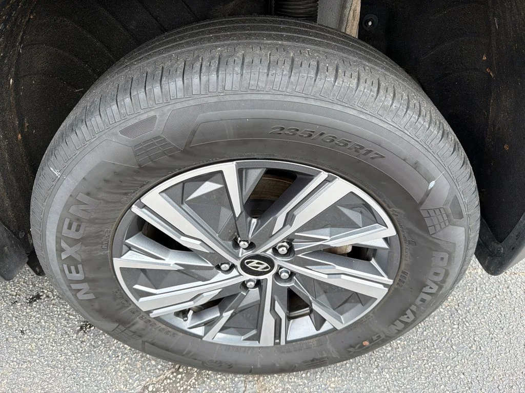 Used 2022 Gray Hyundai Blue image 19