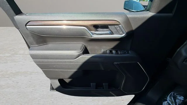 Used 2026 Black Chevrolet LT image 17
