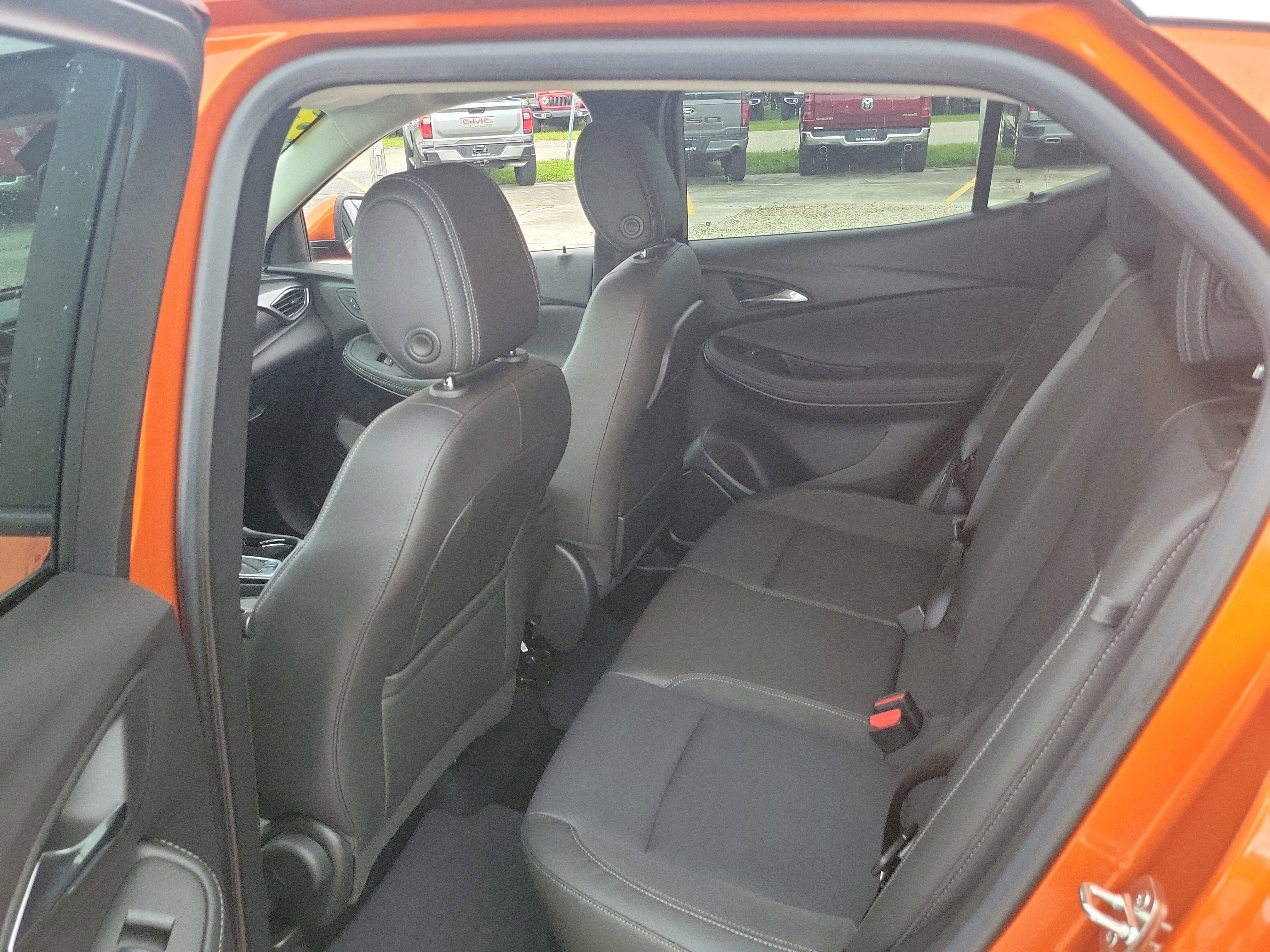 Used 2023 Sunset Glow Metallic Buick Preferred image 12