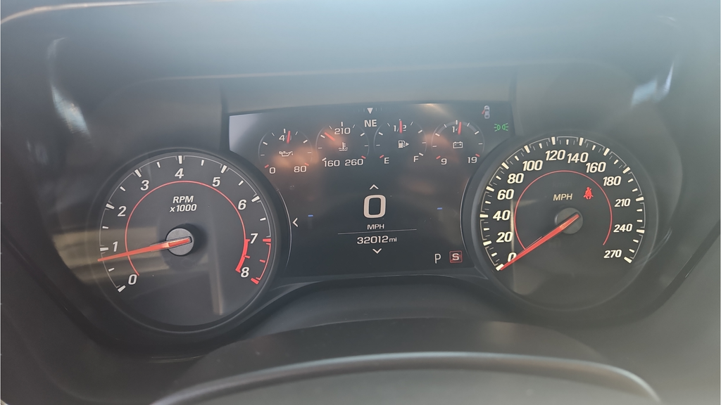 Used 2019 Red Chevrolet 3LT image 16