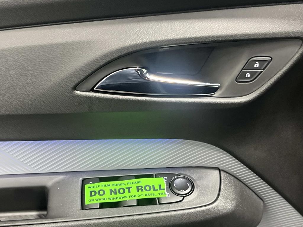 2027 Chevrolet Bolt RS - Photo 17
