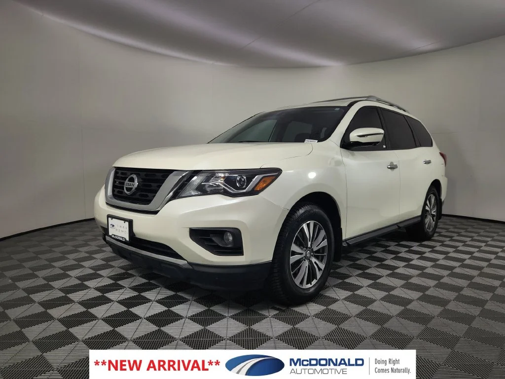 2017 Nissan Pathfinder SL