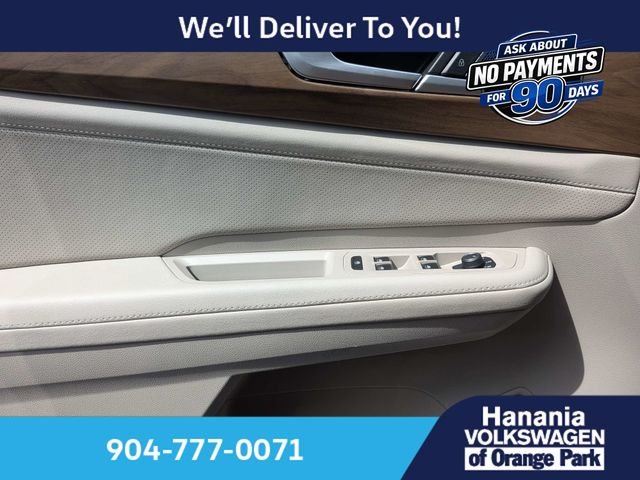 Used 2026  Volkswagen 2.0T SE w/Technology image 28