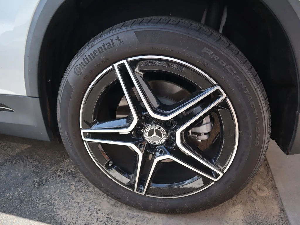 Used 2023 Silver Mercedes-Benz GLA 250 image 16