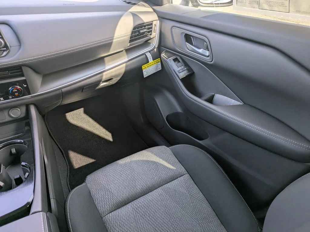 New 2026 Boulder Gray Pearl Nissan SV image 17