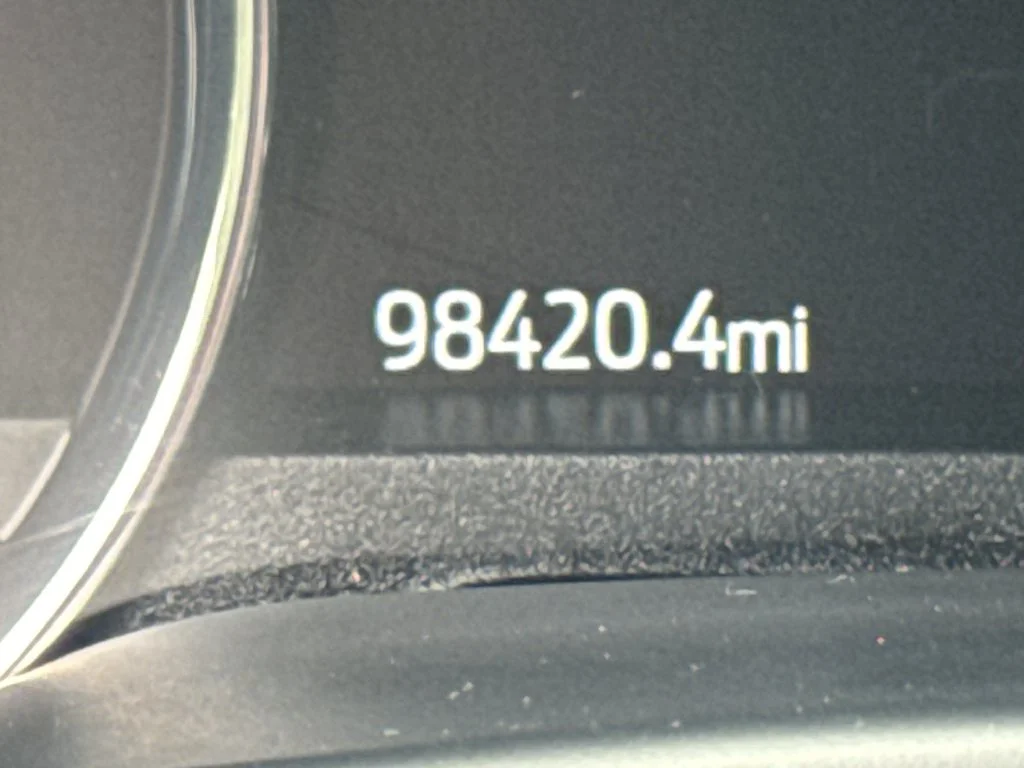 Used 2022 White Ford Platinum image 28
