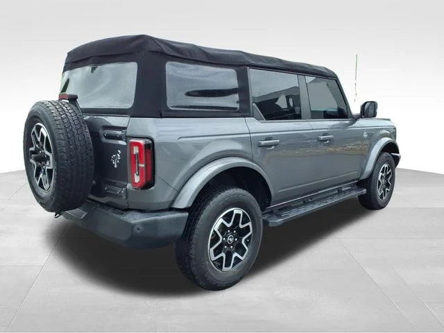 Used 2023 Gray Ford Outer Banks image 4