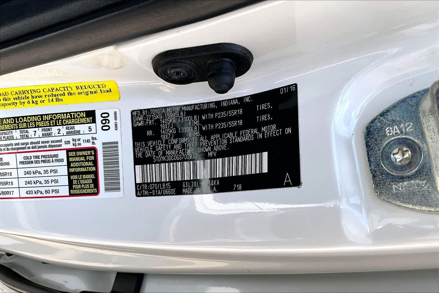 Used 2016 Blizzard Pearl Toyota Ltd Premium image 32
