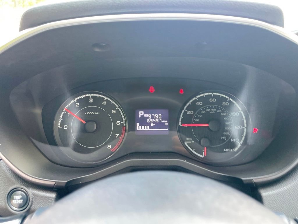 Used 2018 Crystal White Pearl Subaru 2.0i Premium image 12