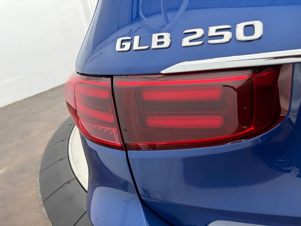 New 2026 Starling Blue Metallic Mercedes-Benz GLB 250 image 11