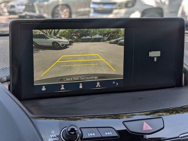 Used 2024  Acura Base image 24