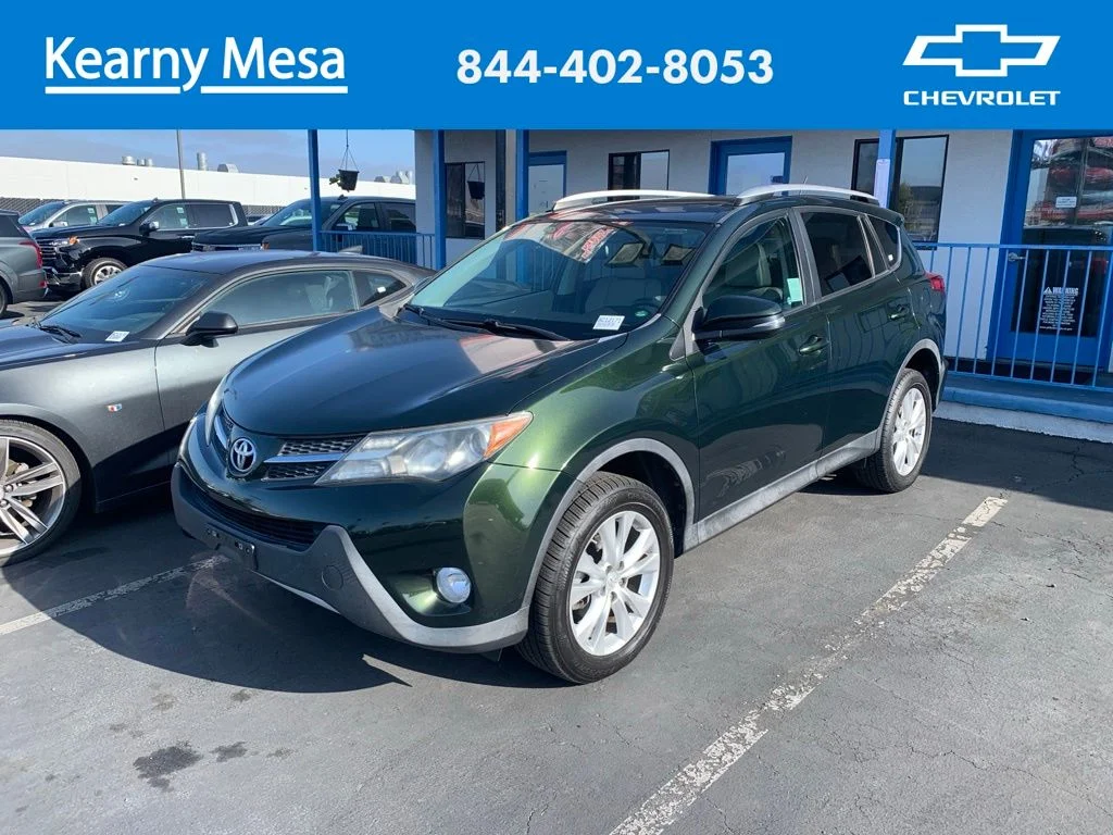 Used 2013 Green Toyota Limited image 1