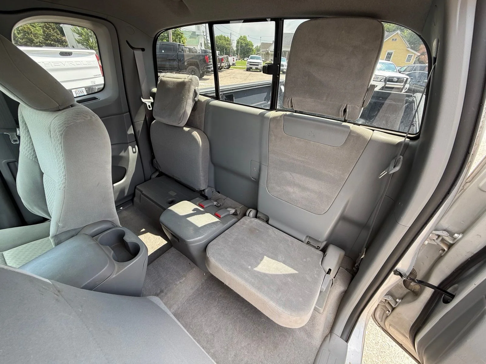 Used 2010  Toyota Base image 22