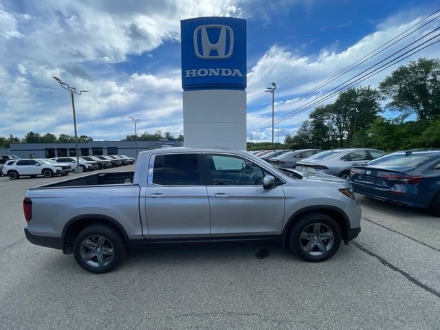 Used 2023 Lunar Silver Metallic Honda RTL image 1