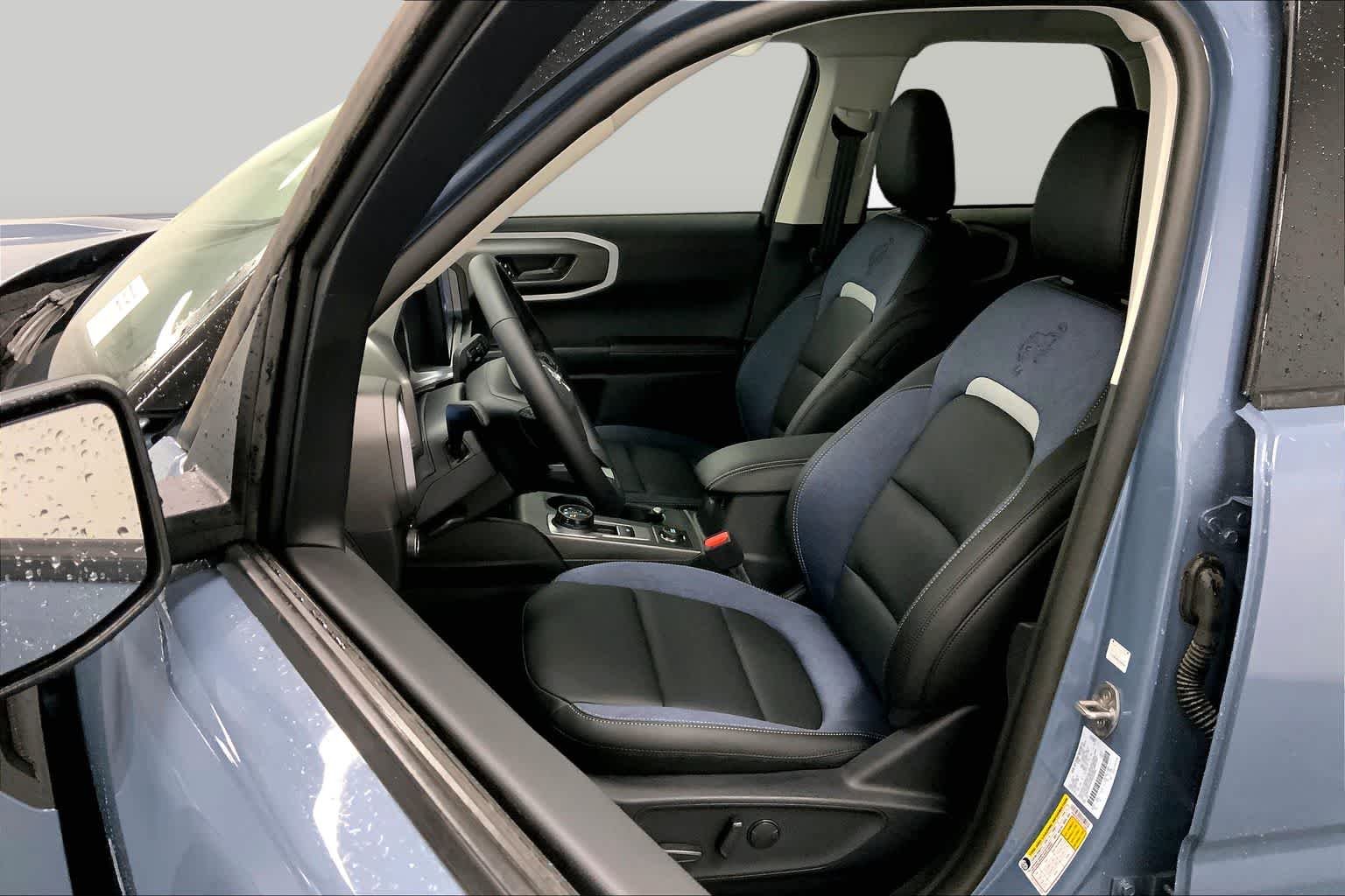 New 2026 Azure Gray Metallic Tri-Coat Ford Outer Banks® image 8