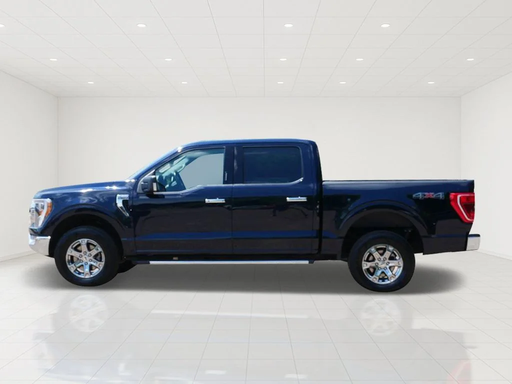 Certified Used 2021 Blue Ford XLT image 5