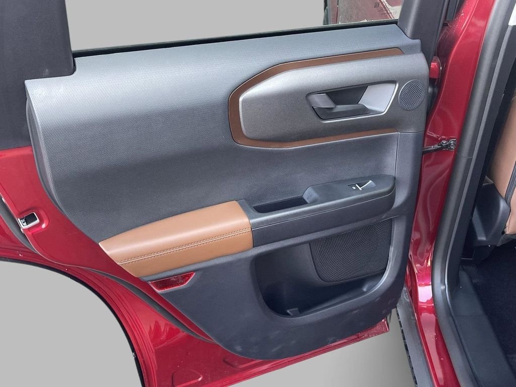 New 2025 Ruby Red Metallic Tinted Clearcoat Ford Outer Banks® image 21